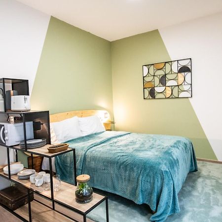 Suite Kella Tassin - Beau Studio Renove Buitenkant foto