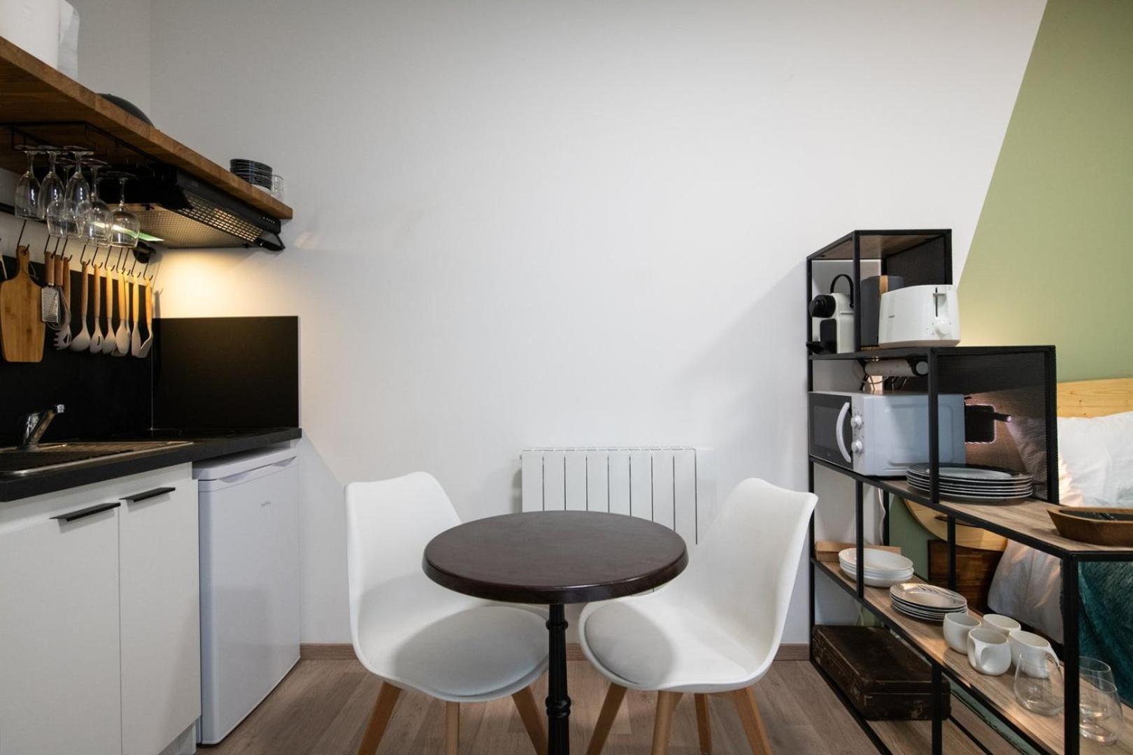 Suite Kella Tassin - Beau Studio Renove Buitenkant foto